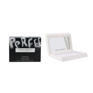 Fenty Beauty Invisimatte Blotting Powder - Black and White
